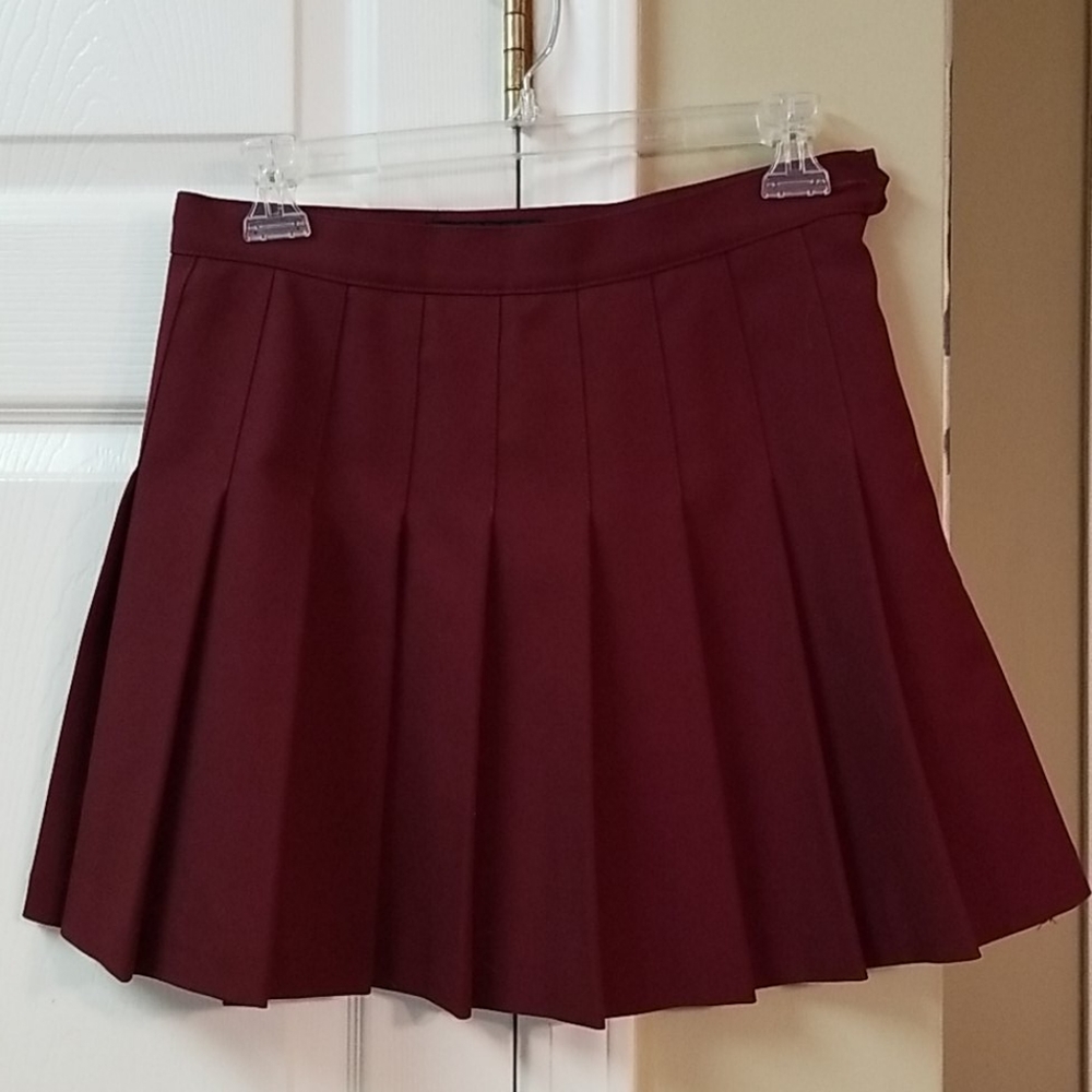 American Apparel Crimson Tennis Skirt - Picture 2 of 4